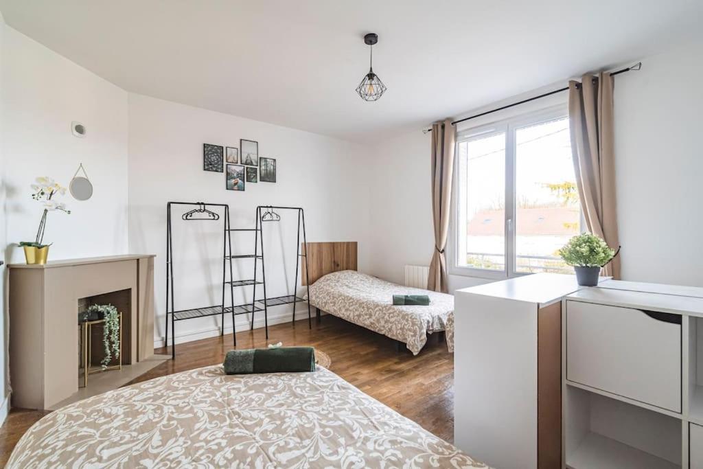 Ferienwohnung La "Taniere" Pour 6 Personnes Isles-sur-Suippe Exterior foto