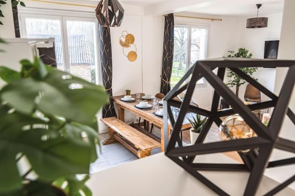 Ferienwohnung La "Taniere" Pour 6 Personnes Isles-sur-Suippe Exterior foto