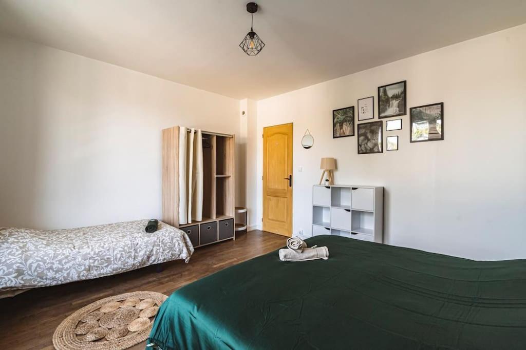 Ferienwohnung La "Taniere" Pour 6 Personnes Isles-sur-Suippe Exterior foto